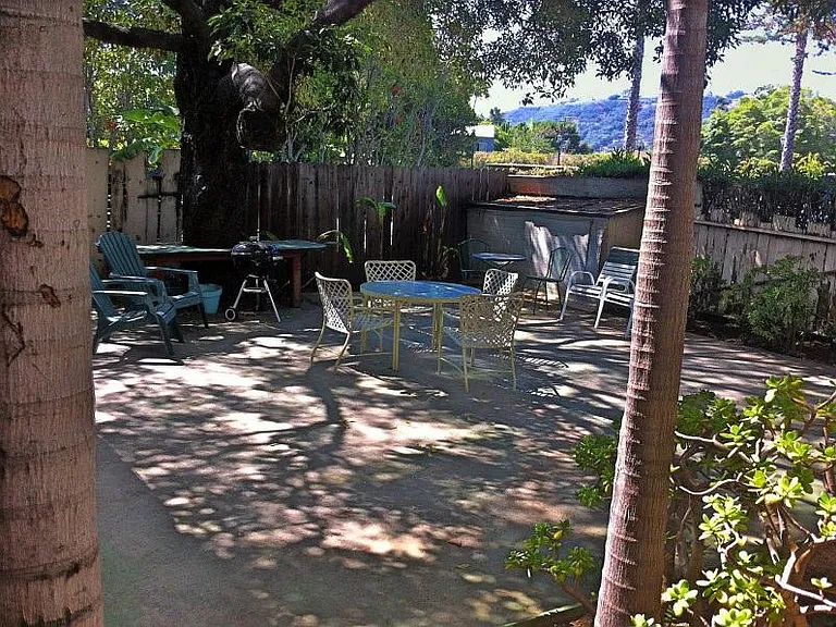 211 W Sola St #A — Photo 11