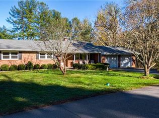 141 Delphia Dr, Brevard, NC 28712