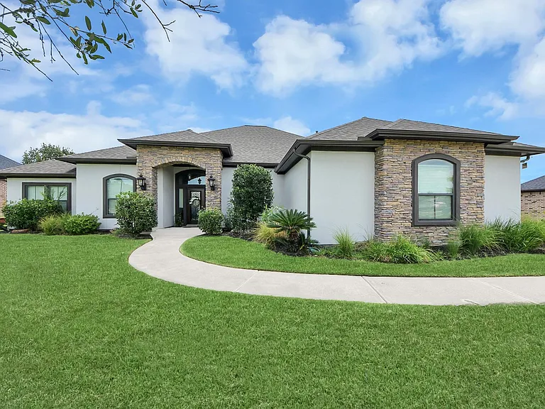 11726 W Grand Pond Dr — Photo 1