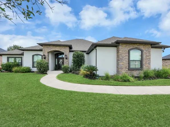 11726 W Grand Pond Dr, Montgomery, TX 77356