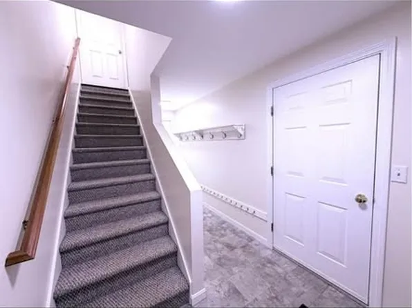21 Ledges Ct #21, Lewiston, ME 04240