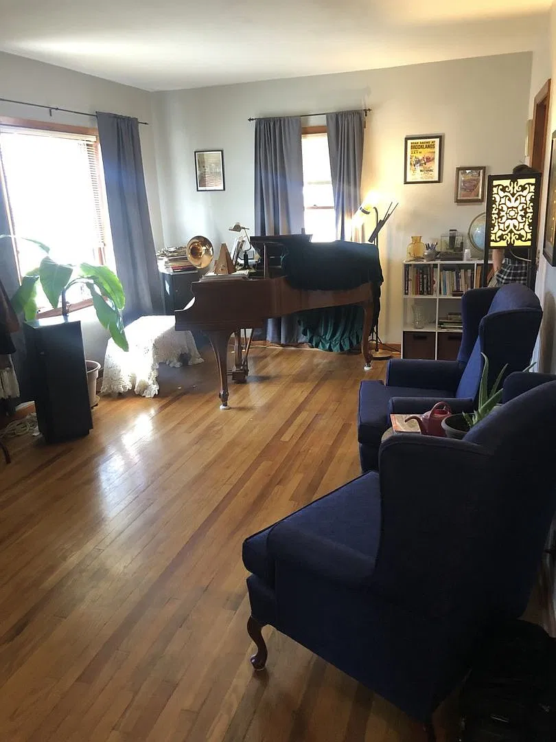 Three Bedroom In The Desired Hills and Dales Neighborhood — Photo 2