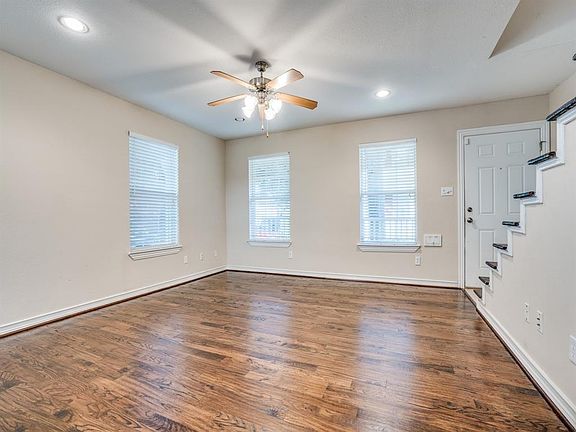 5th image of 4702 Bradford Dr APT A