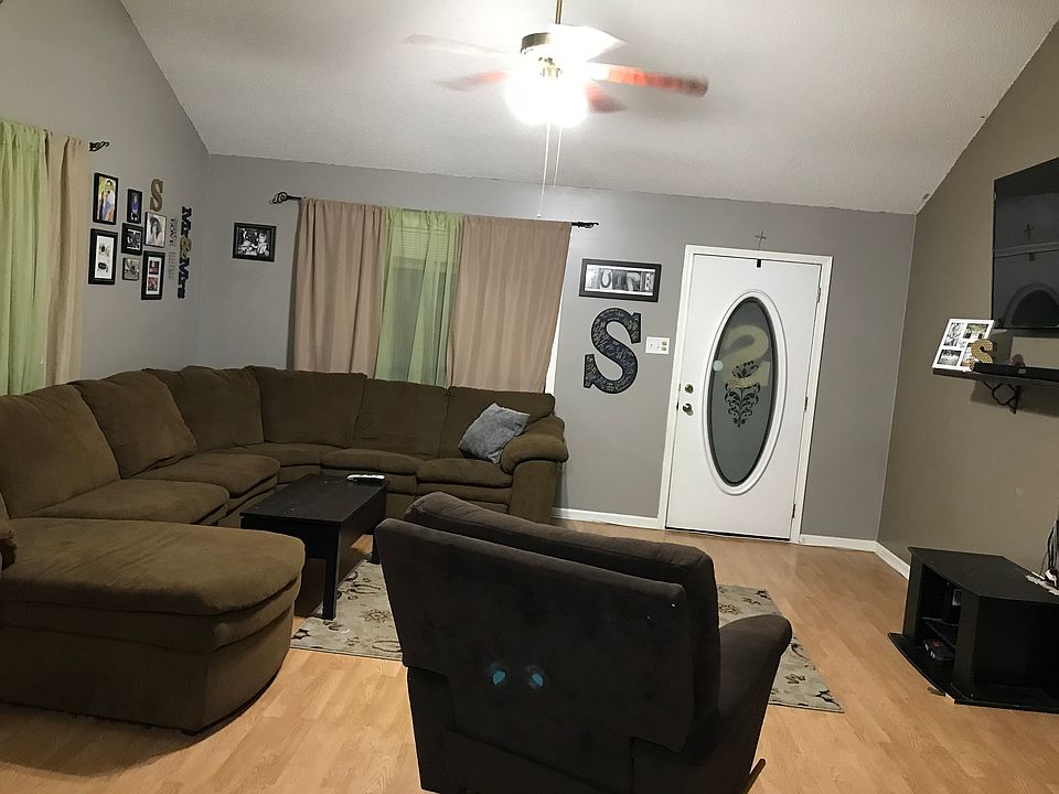 2nd image of 3612 Gus Dr