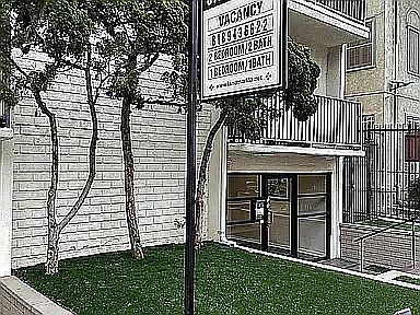 1st image of 544 S Saint Andrews Pl APT 208