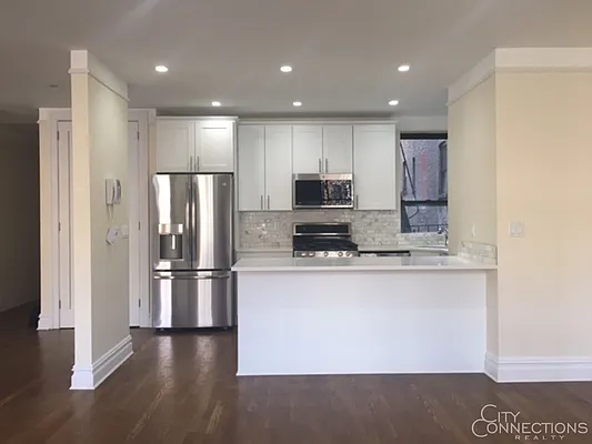 Rented by City Connections Realty | media 10