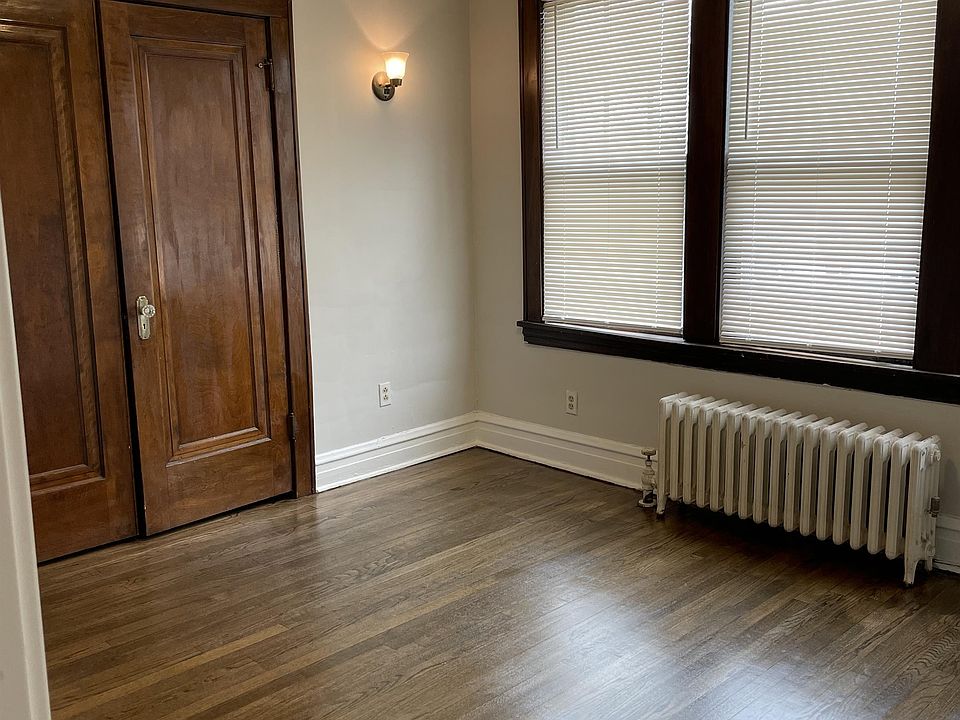 3545 Vernon Avenue 9 8914 Lincoln Ave Brookfield IL Zillow