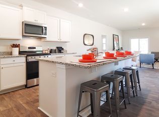 131 Blossom Wood Ln, Summerville, SC 29486