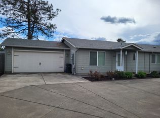 244 S 42nd St, Springfield, OR 97478