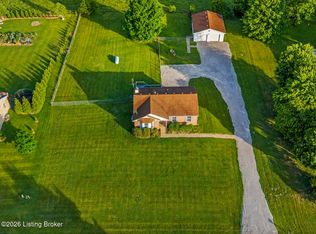 244 Meadow Lake Dr, Taylorsville, KY 40071