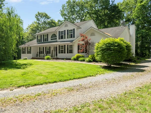 7380 Spooky Hollow Rd NW, Sugarcreek, OH 44681