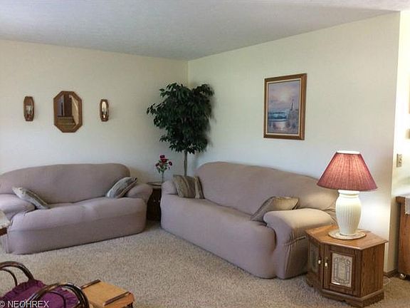 3rd image of 114 Cumberland Ct