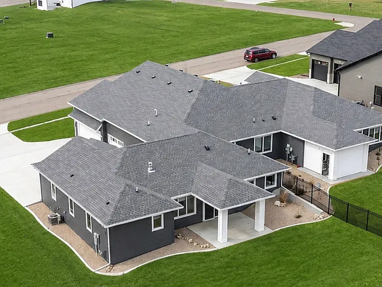 2020 Prairie Hawk Dr — Photo 4