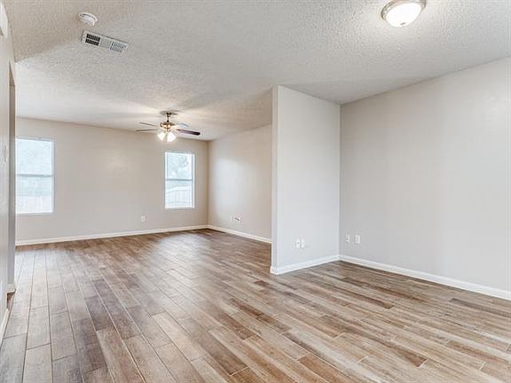 3rd image of 7903 Mosstree Dr