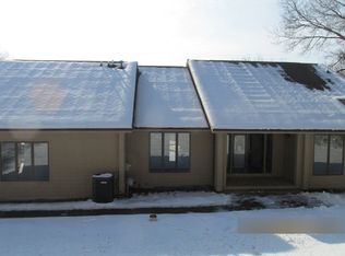 725 Prairie Creek Rd, Ionia, MI 48846