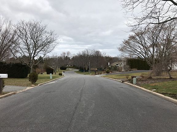 5th image of 51 Josica Dr