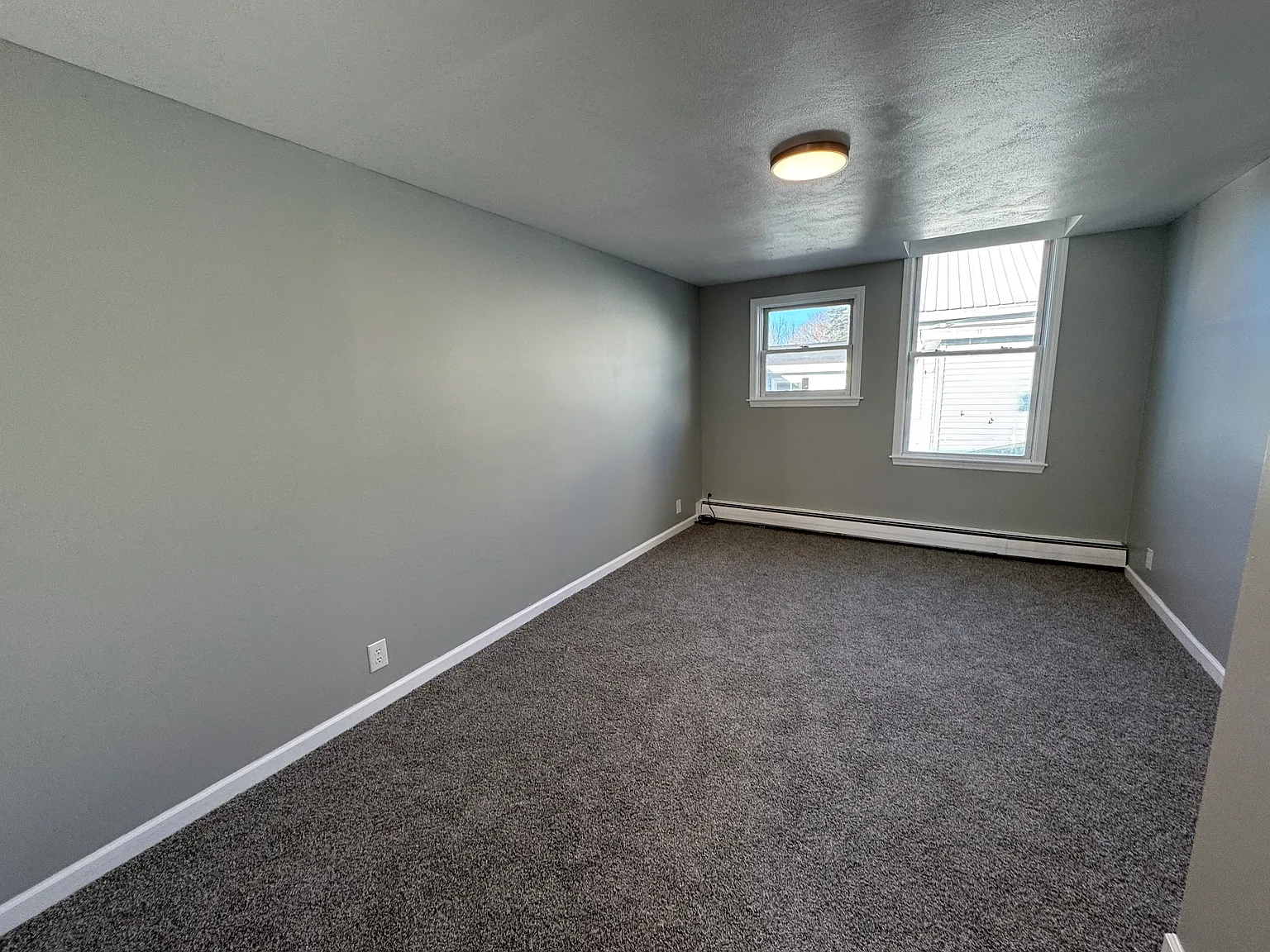 2 bed, 1080 sqft, $1,295 — Photo 3