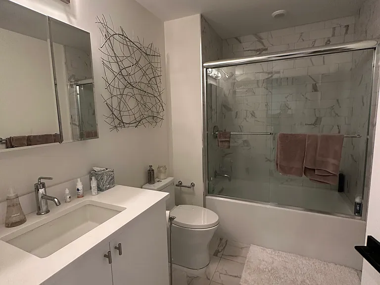 197 Green St #319D — Photo 8