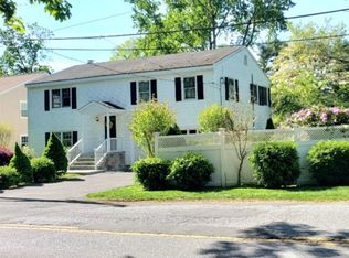 55 Harding Rd, Old Greenwich, CT 06870