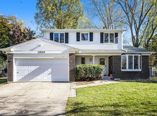 1968 Rutgers Cir, East Lansing, MI 48823