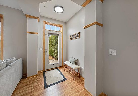 5th image of 2879 Edison St NE Unit B