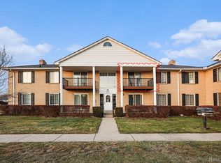 34720 Huntley Dr #22, Sterling Heights, MI 48312