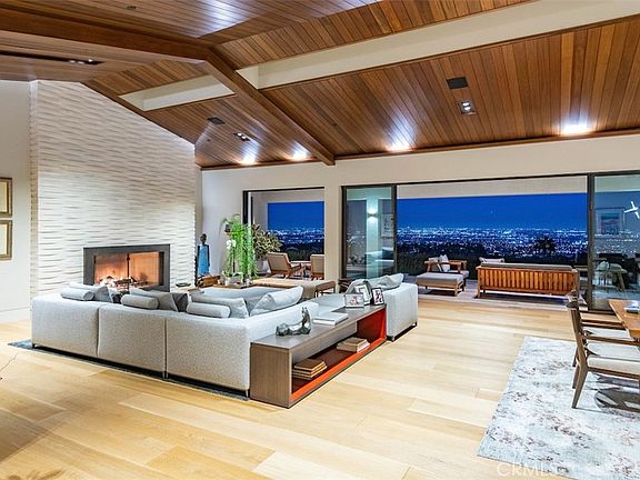 4th image of 38 Saddleback Rd