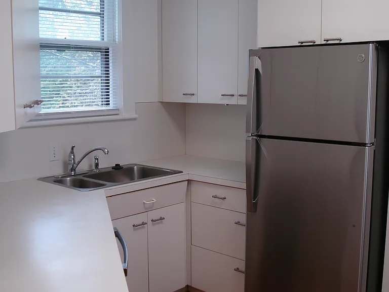 2811 Avenham Ave SW — Photo 10