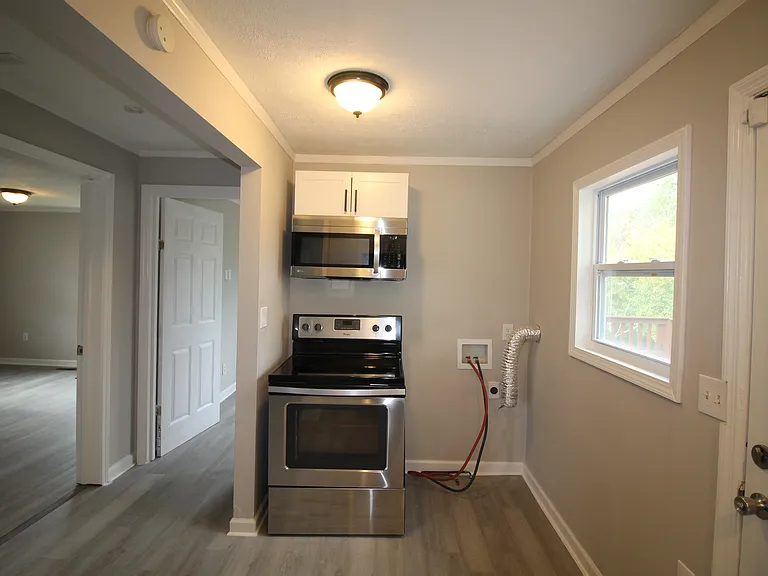 2600 Knott Rd — Photo 9