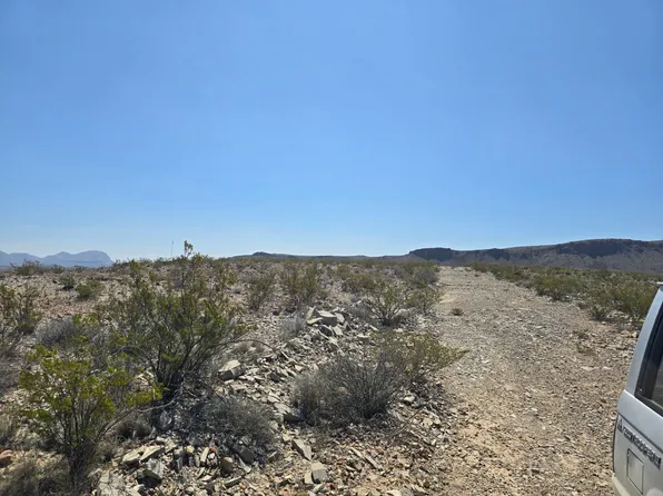 199 Mule Deer Rd, Terlingua, TX 79852