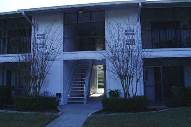 1st image of 2524 Oak Park Way