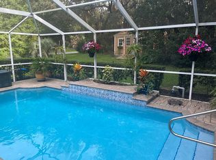 1642 E Saint Charles Pl, Inverness, FL 34453