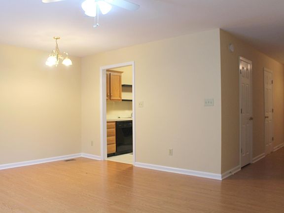 3rd image of 3852-3854 Sugar Creek Dr