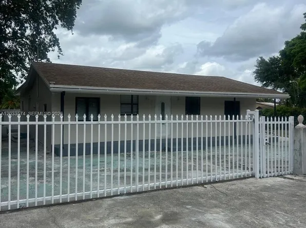 2467 NW 103rd St, Miami, FL