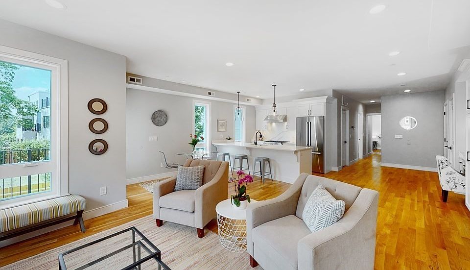 1st image of 3307 Washington St #302