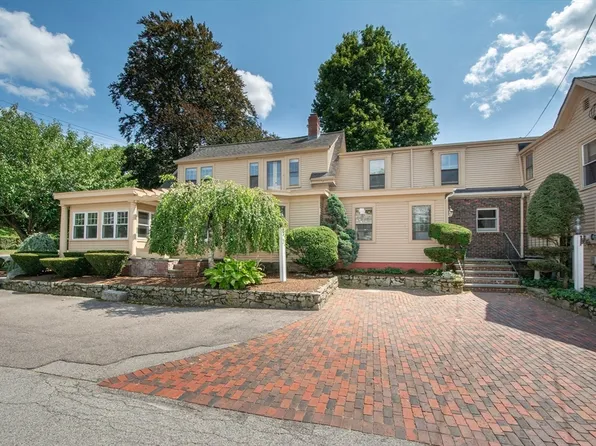 187 S Main St Floor 1, Cohasset, MA 02025