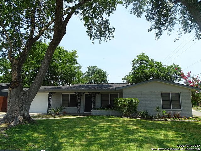 1st image of 163 Waxwood Ln
