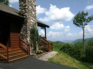 286 Goldenleaf Rd, Mars Hill, NC 28754