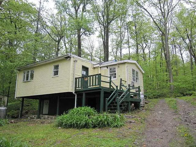 95 Sylvan Trl — Photo 1