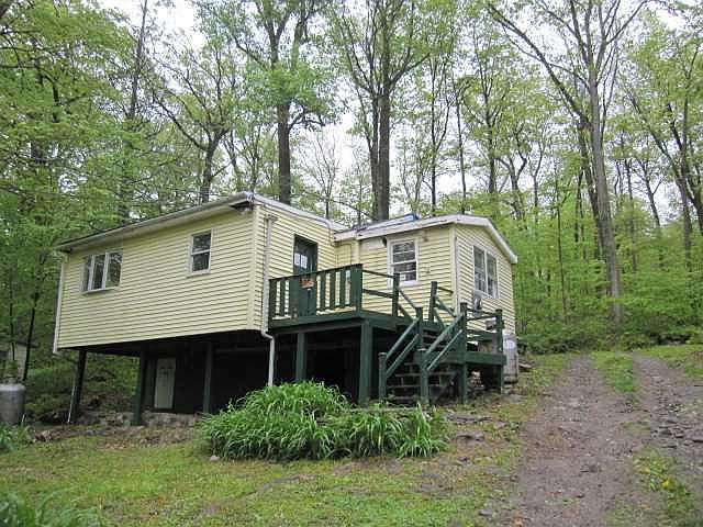 1st image of 95 Sylvan Trl