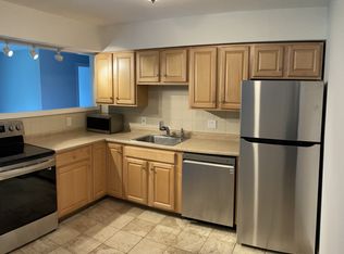 22 Mercury Dr, Londonderry, NH 03053