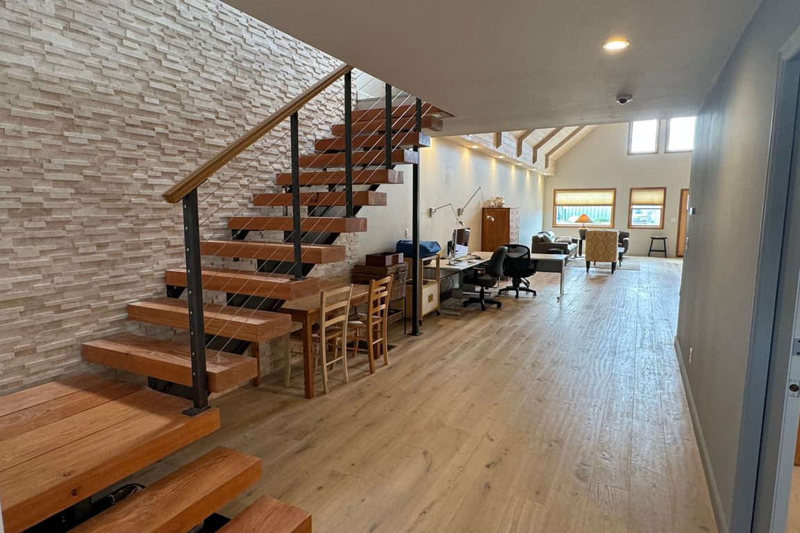 next background image