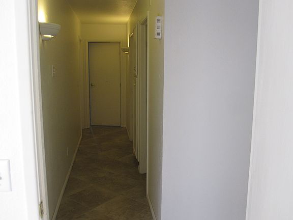 hall to 3 smaller rooms