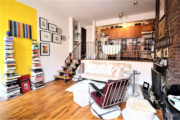 Rented by City Connections Realty | media 2