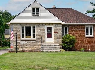 21862 Seabury Ave, Fairview Park, OH