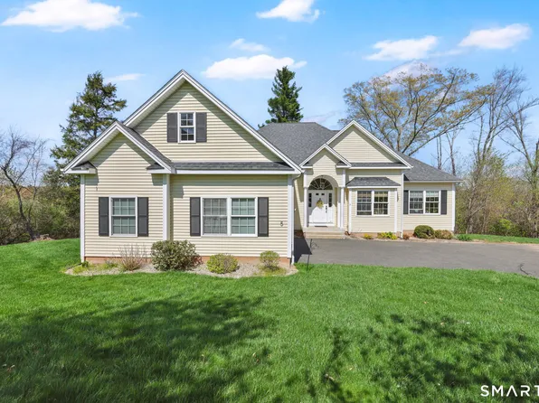 5 Beaudry Lane, Bloomfield, CT 06002