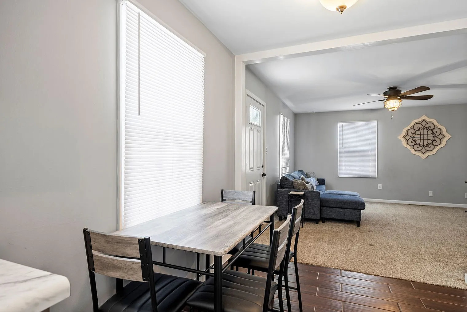 3 bed, 1.0 bath, 1130 sqft, $2,490 — Photo 4