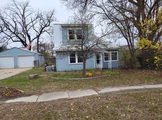 10460 Main St, Roscoe, IL 61073