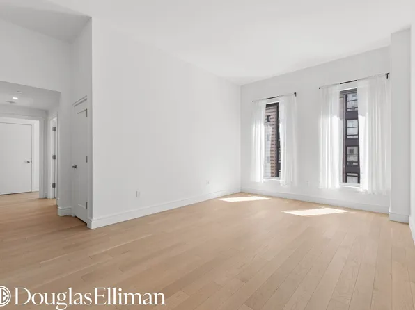 540 6th Avenue image 1 of 14