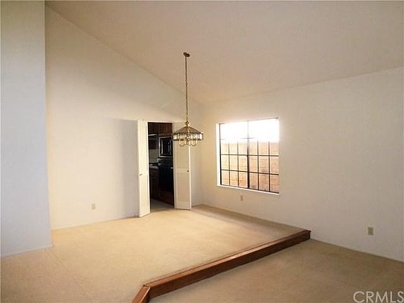 4th image of 2682 Hillside Dr